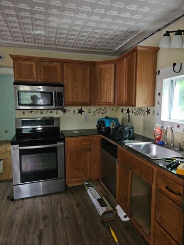 88 South Main Street, Laconia, NH 03246