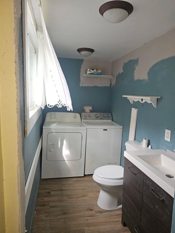 88 South Main Street, Laconia, NH 03246