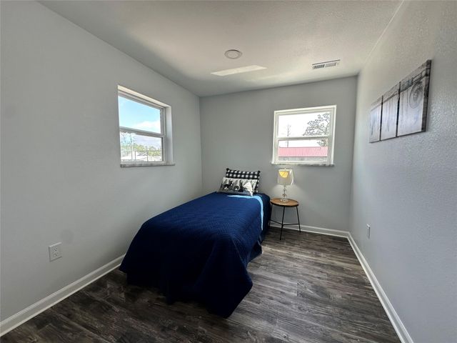 195 Lakeside Drive, Zavalla, TX 75980