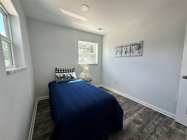 195 Lakeside Drive, Zavalla, TX 75980