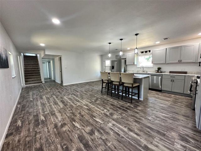 195 Lakeside Drive, Zavalla, TX 75980