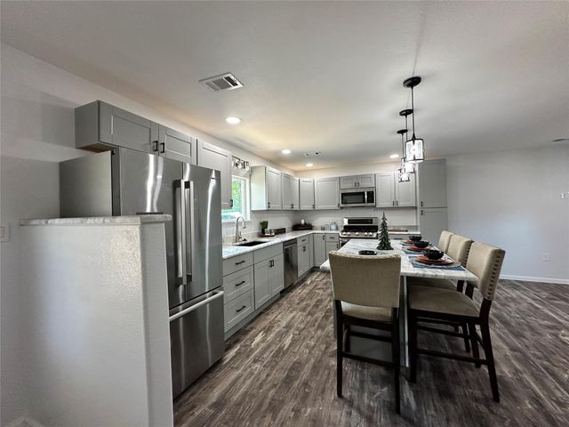 195 Lakeside Drive, Zavalla, TX 75980