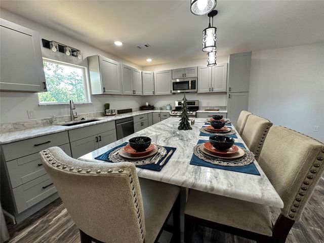 195 Lakeside Drive, Zavalla, TX 75980