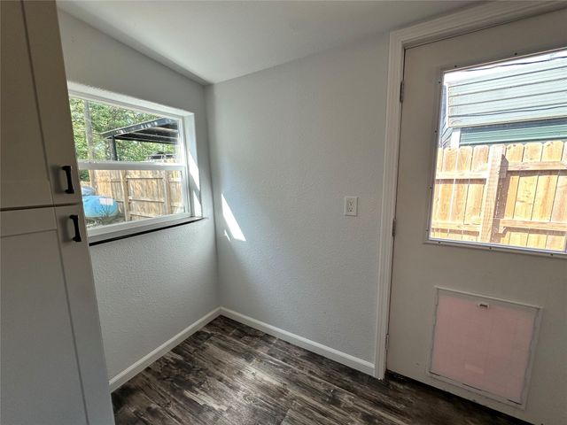 195 Lakeside Drive, Zavalla, TX 75980