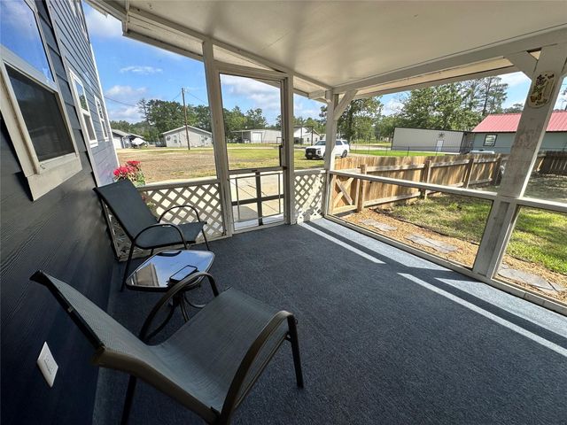 195 Lakeside Drive, Zavalla, TX 75980