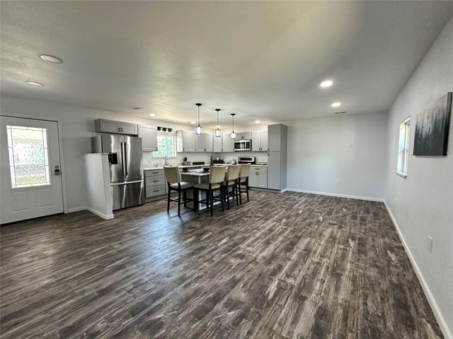 195 Lakeside Drive, Zavalla, TX 75980