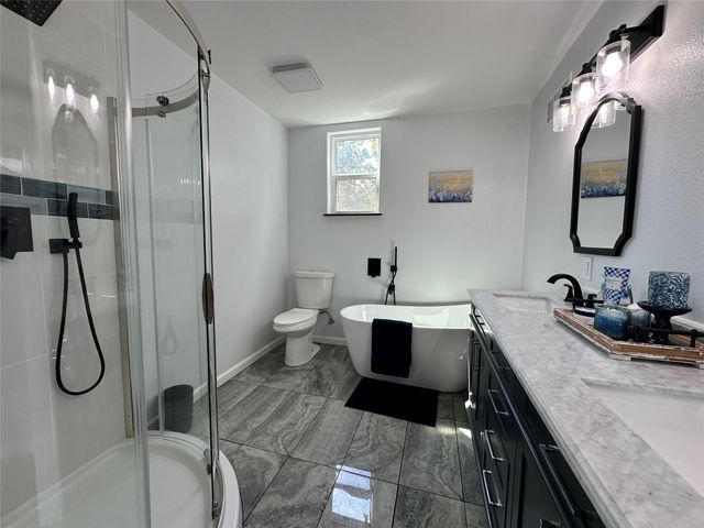 195 Lakeside Drive, Zavalla, TX 75980