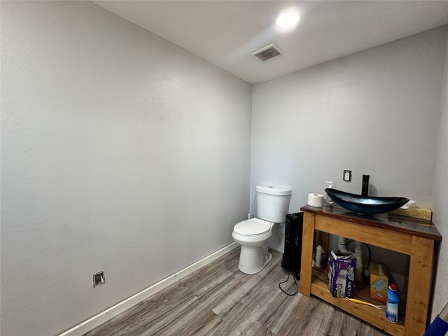 195 Lakeside Drive, Zavalla, TX 75980