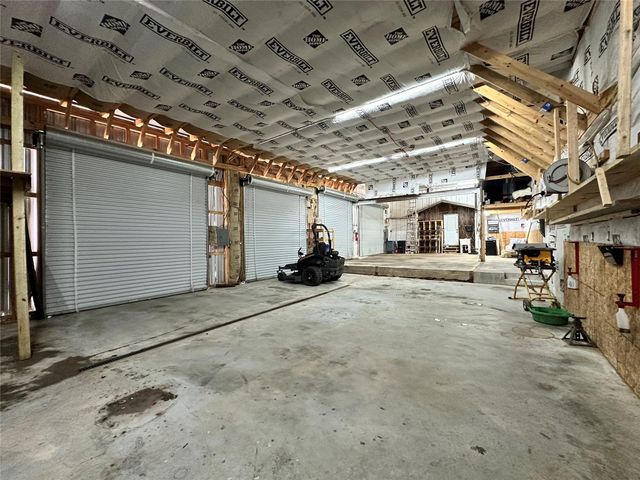 195 Lakeside Drive, Zavalla, TX 75980