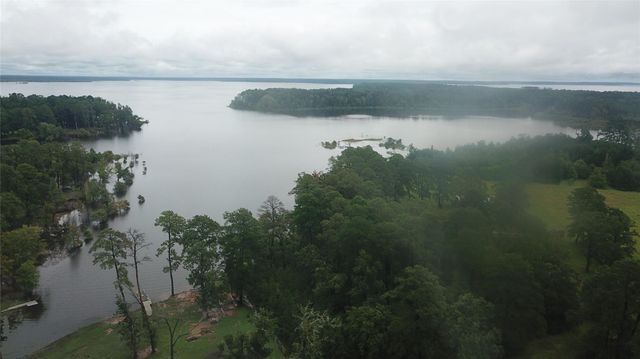 195 Lakeside Drive, Zavalla, TX 75980