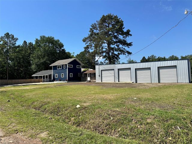 195 Lakeside Drive, Zavalla, TX 75980