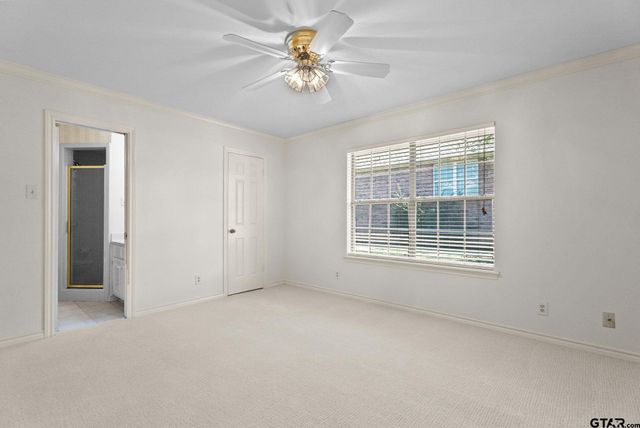 1807 Royal Oak Dr, Tyler, TX 75703