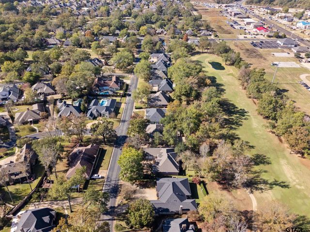 1807 Royal Oak Dr, Tyler, TX 75703