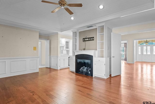 1807 Royal Oak Dr, Tyler, TX 75703