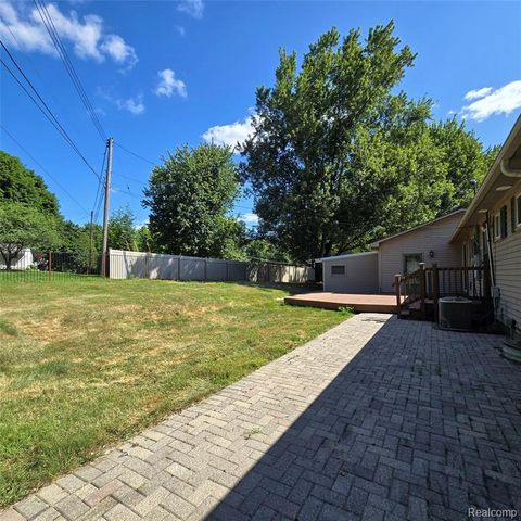 311 Nevada Avenue, Rochester Hills, MI 48309