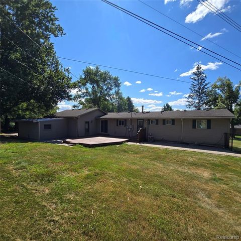 311 Nevada Avenue, Rochester Hills, MI 48309