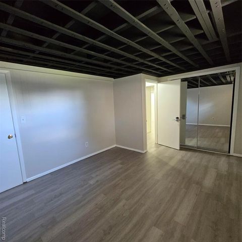 311 Nevada Avenue, Rochester Hills, MI 48309