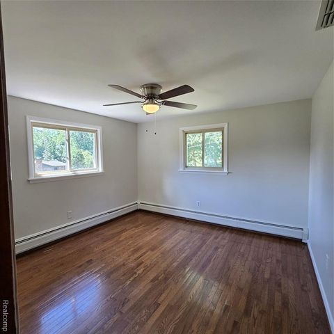 311 Nevada Avenue, Rochester Hills, MI 48309