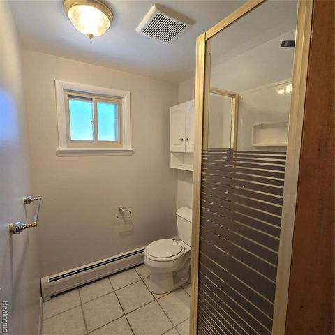 311 Nevada Avenue, Rochester Hills, MI 48309