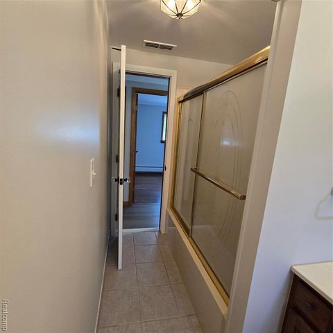 311 Nevada Avenue, Rochester Hills, MI 48309