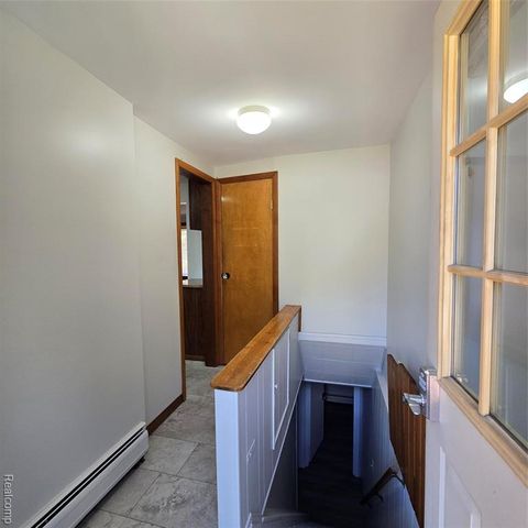 311 Nevada Avenue, Rochester Hills, MI 48309