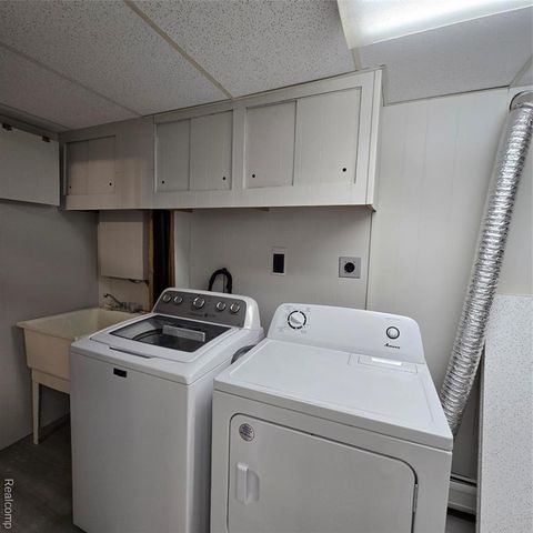 311 Nevada Avenue, Rochester Hills, MI 48309