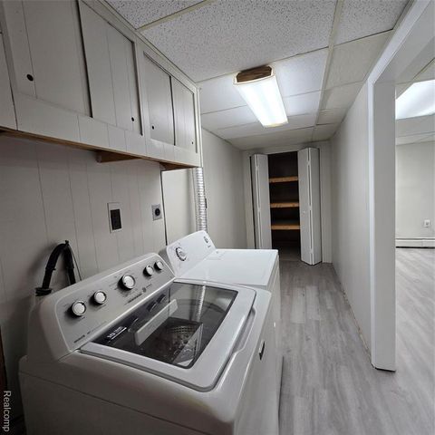 311 Nevada Avenue, Rochester Hills, MI 48309
