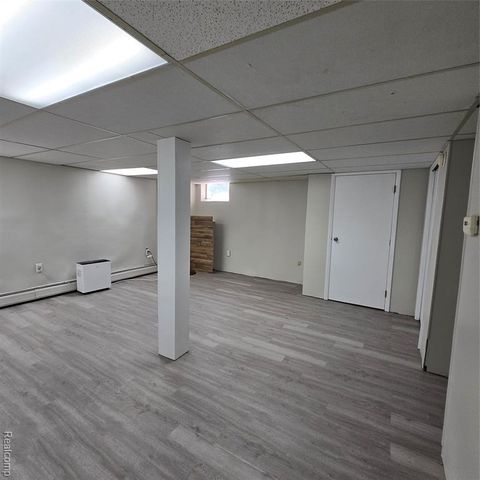 311 Nevada Avenue, Rochester Hills, MI 48309