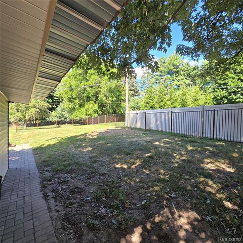 311 Nevada Avenue, Rochester Hills, MI 48309