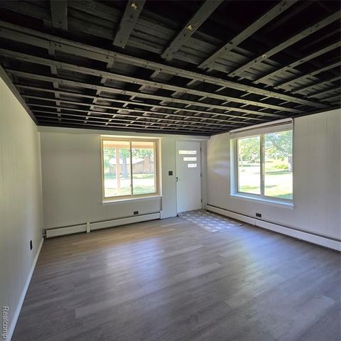 311 Nevada Avenue, Rochester Hills, MI 48309