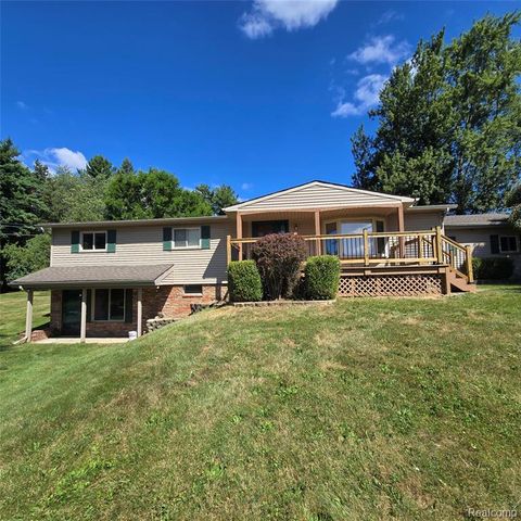 311 Nevada Avenue, Rochester Hills, MI 48309