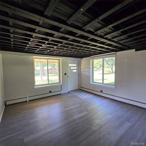 311 Nevada Avenue, Rochester Hills, MI 48309