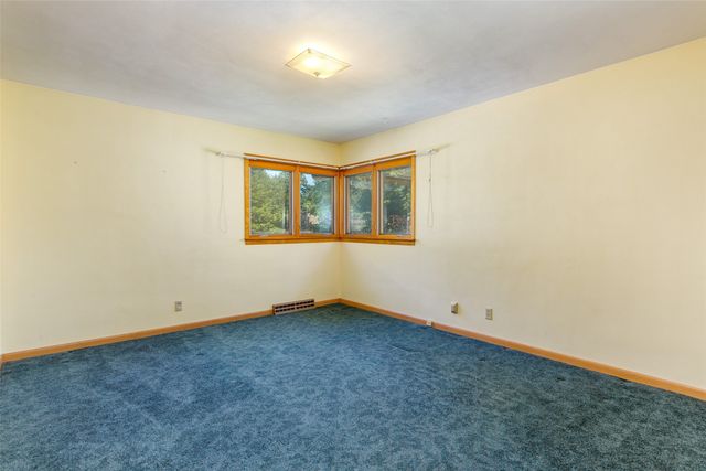 2216 Duff Avenue, Ames, IA 50010
