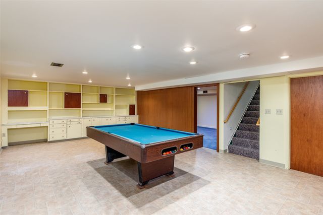 2216 Duff Avenue, Ames, IA 50010