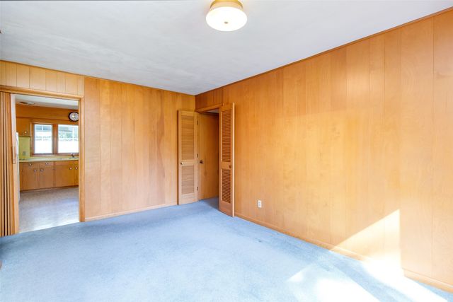 2216 Duff Avenue, Ames, IA 50010