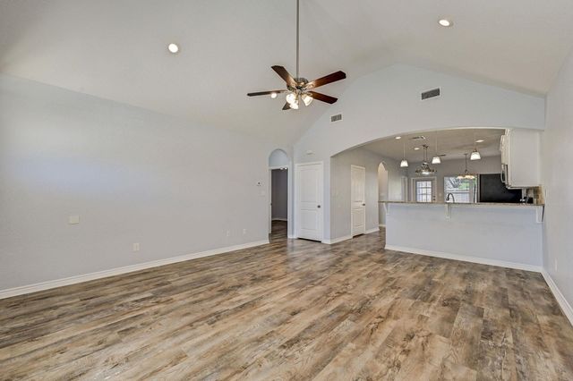 12738 Lake Conroe Hills Drive, Willis, TX 77318