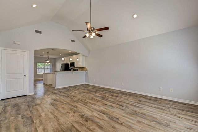 12738 Lake Conroe Hills Drive, Willis, TX 77318