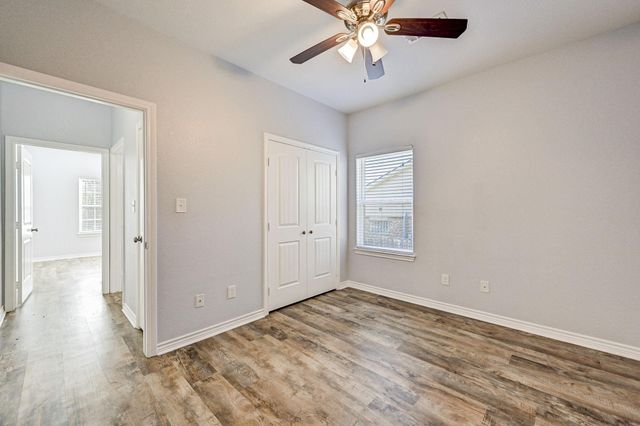 12738 Lake Conroe Hills Drive, Willis, TX 77318
