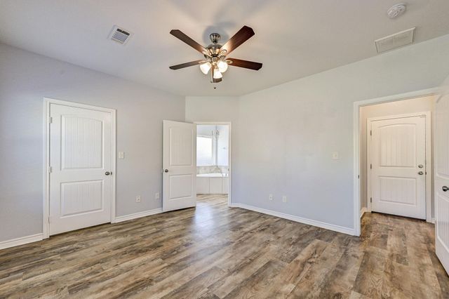 12738 Lake Conroe Hills Drive, Willis, TX 77318