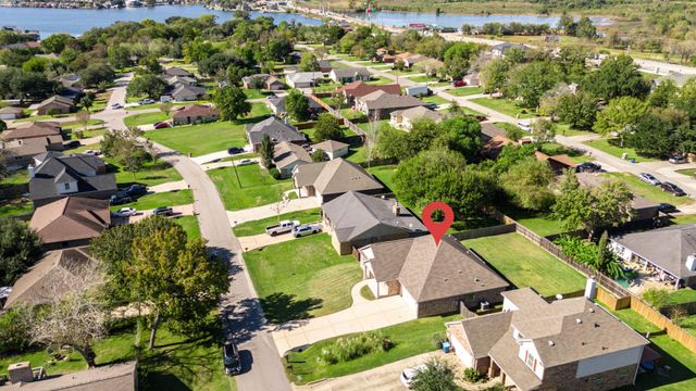 12738 Lake Conroe Hills Drive, Willis, TX 77318