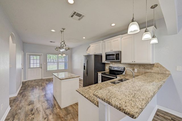 12738 Lake Conroe Hills Drive, Willis, TX 77318
