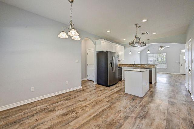 12738 Lake Conroe Hills Drive, Willis, TX 77318