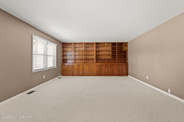 1233 Johnson Rd, Lawrenceburg, KY 40342