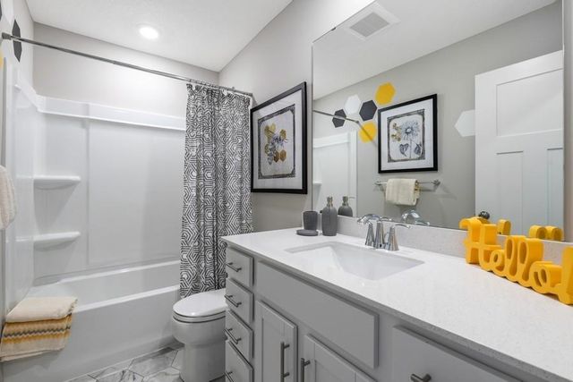 3483 Trails End Circle, Eagan, MN 55123