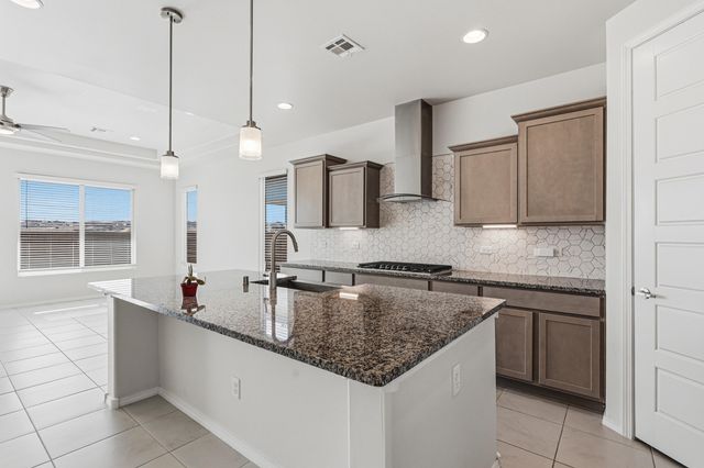 2319 Berkeley Avenue NE, Rio Rancho, NM 87144