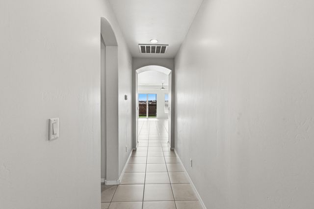 2319 Berkeley Avenue NE, Rio Rancho, NM 87144