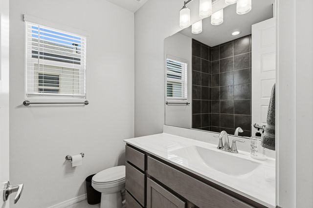 2319 Berkeley Avenue NE, Rio Rancho, NM 87144