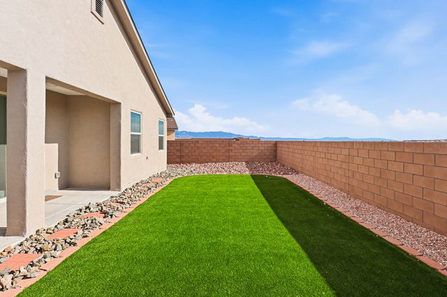 2319 Berkeley Avenue NE, Rio Rancho, NM 87144