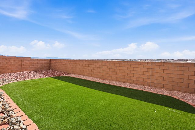 2319 Berkeley Avenue NE, Rio Rancho, NM 87144