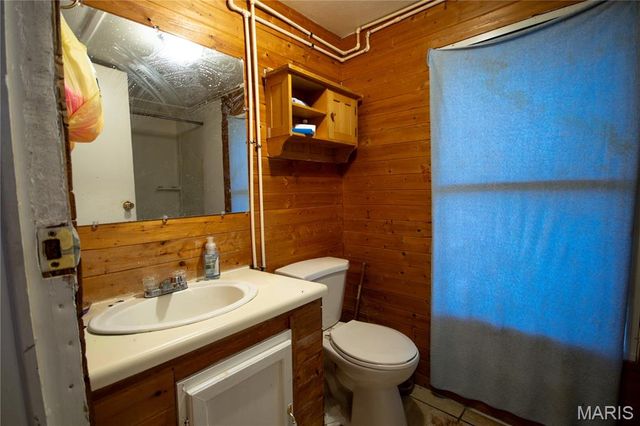 21764 Rice Drive, Lebanon, MO 65536